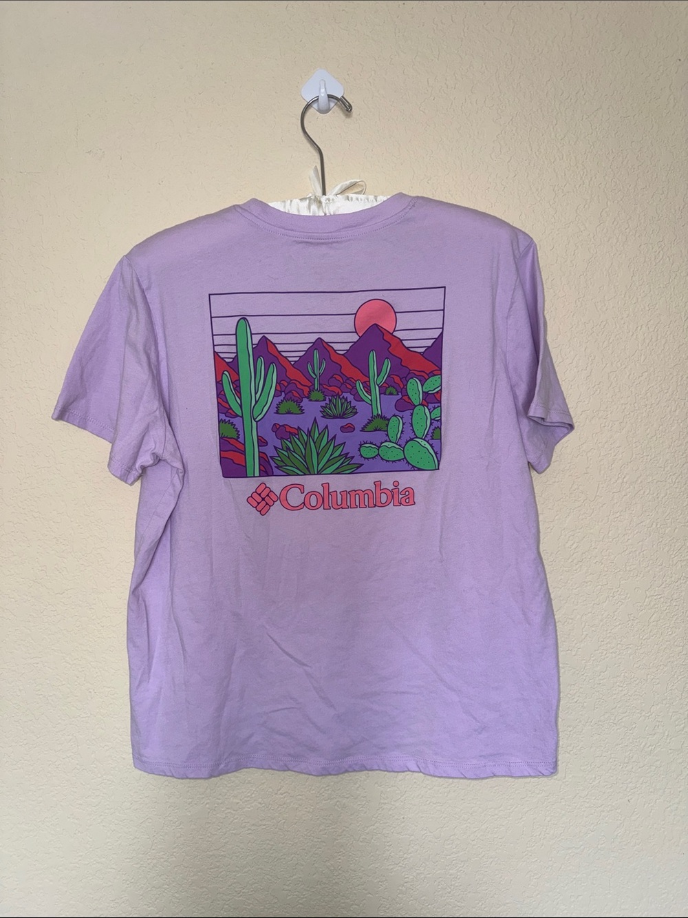 Columbia Lavender Short-Sleeve Desert Graphic Tee
